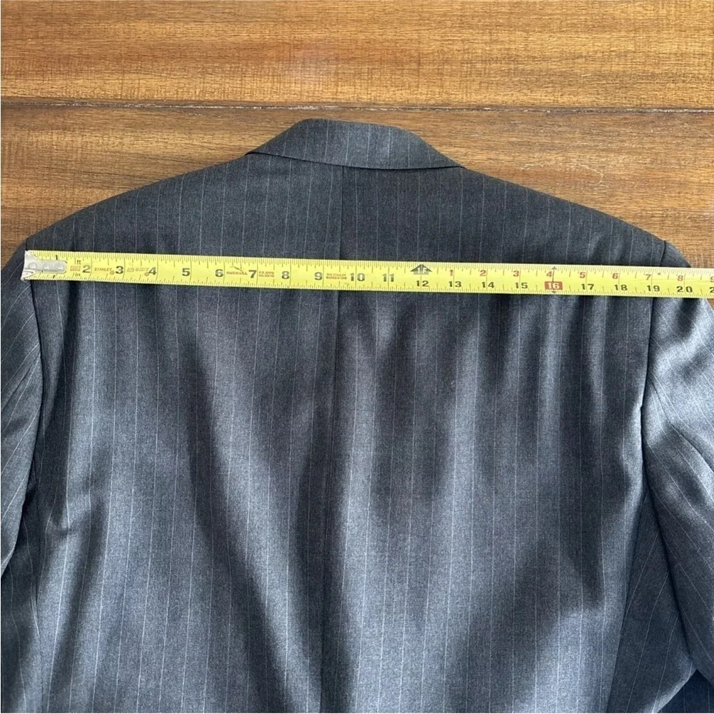 Lauren Ralph Lauren Men's 2 Button Wool Blazer Size 44L Gray Striped
